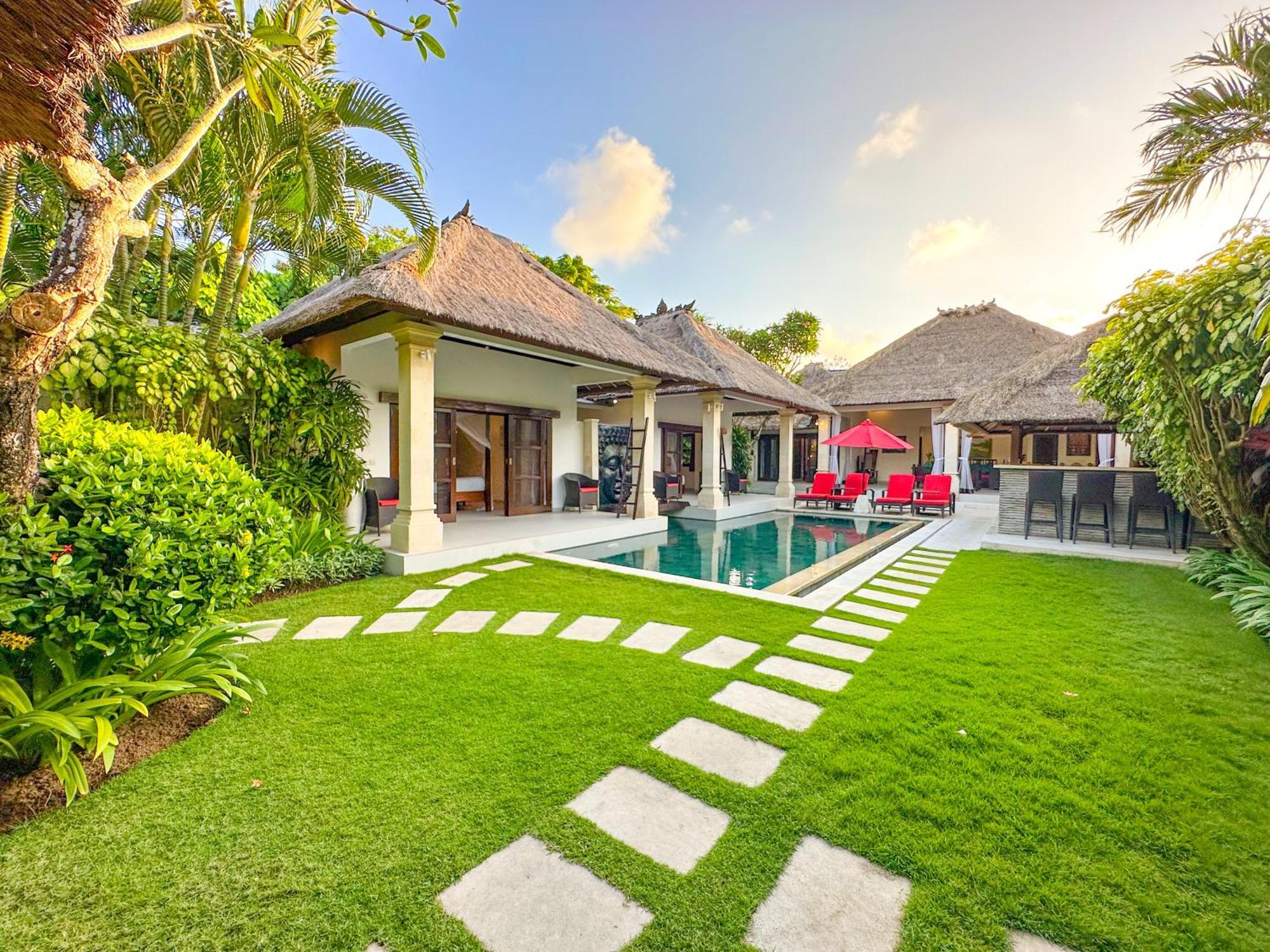 Villa Bugis Seminyak Luaran gambar